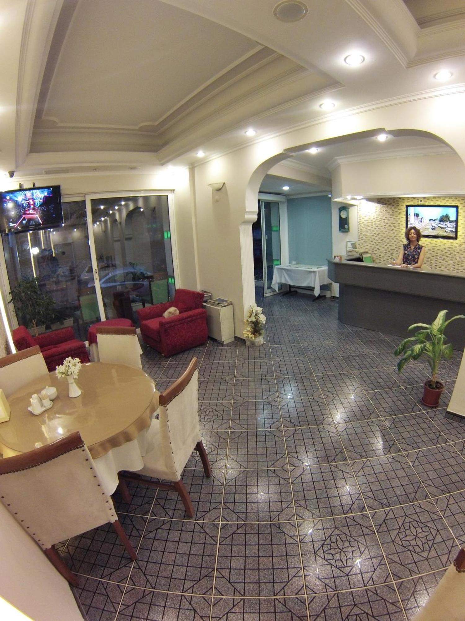 Anil Hotel Бергама Екстериор снимка