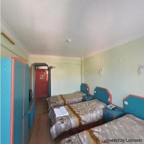 Anil Hotel Бергама Стая снимка